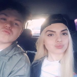 Meet your Posher, Junior